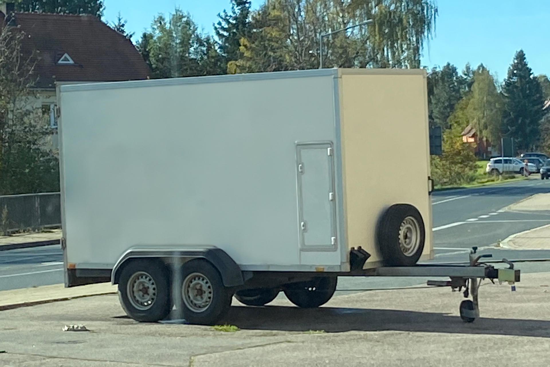 Anhänger 1