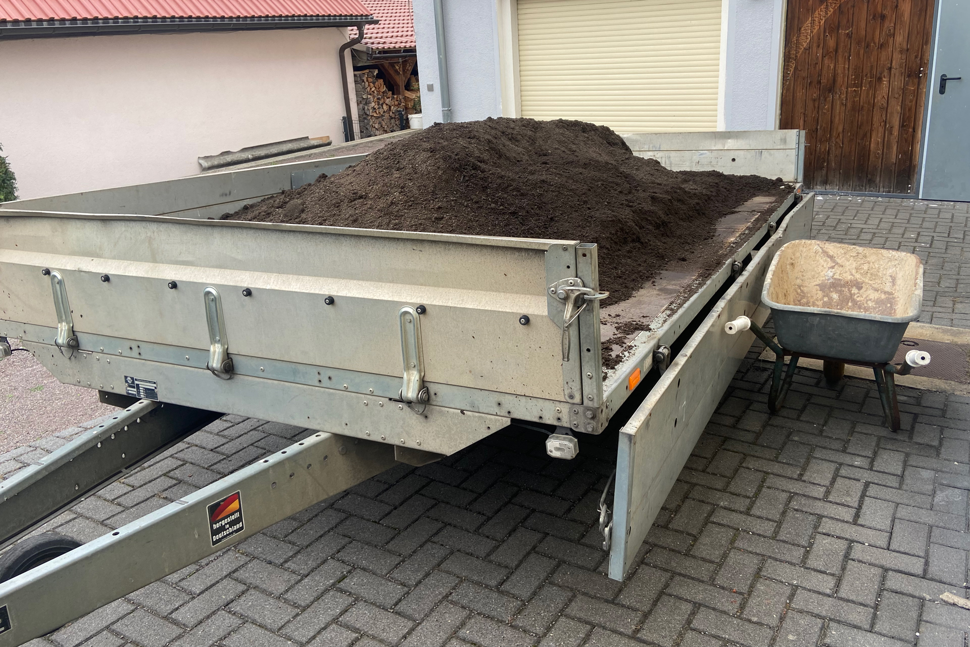 Anhänger 2